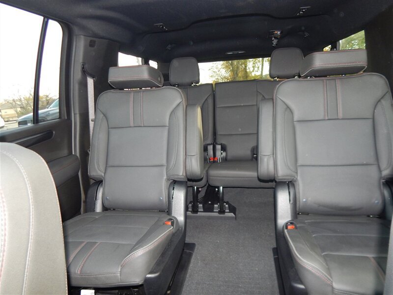 Used 2026 Chevrolet Suburban RST w/ RST Capability Package AWD/4WD image 40