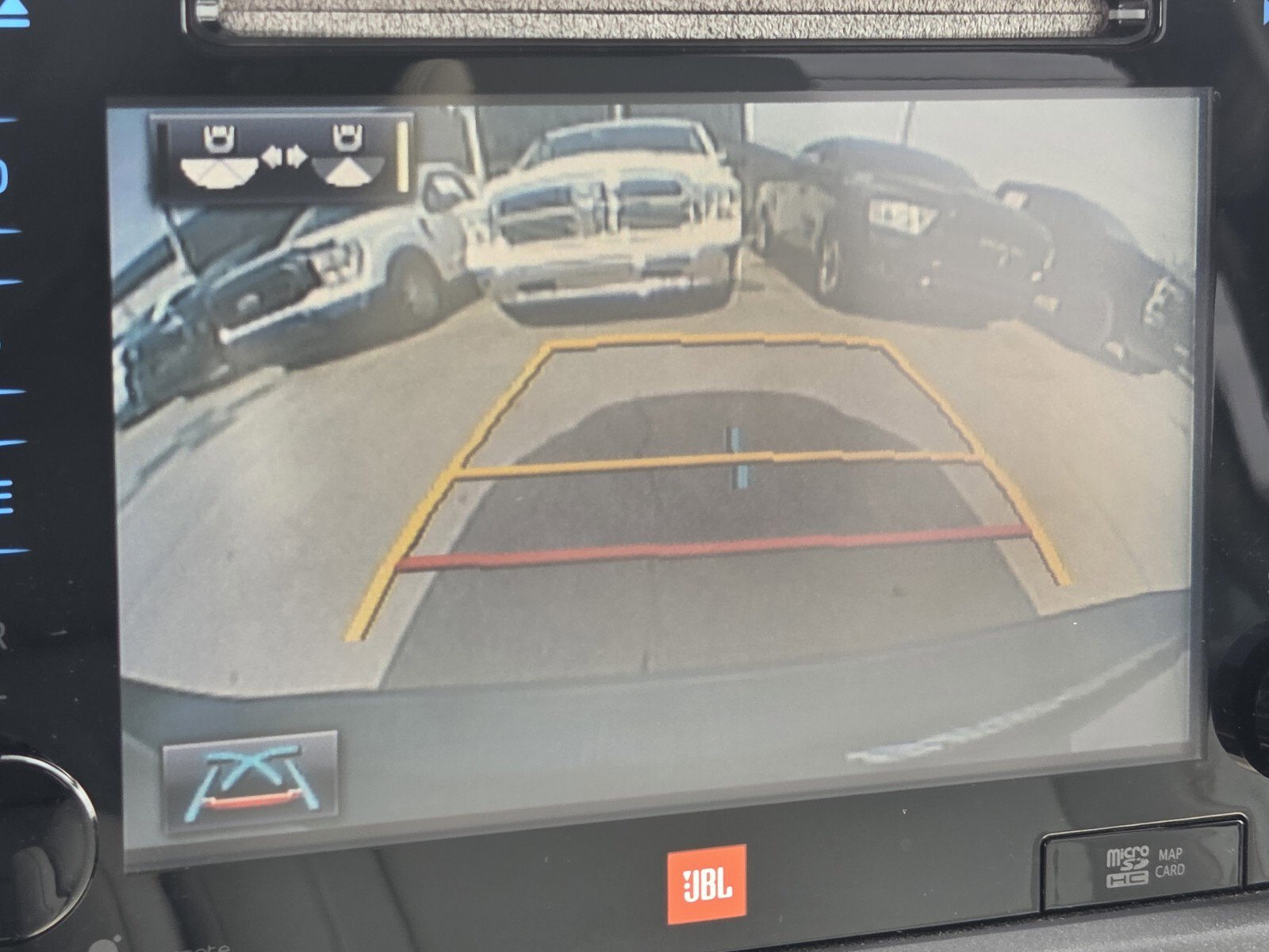 Used 2015 Toyota Sienna Limited image 19