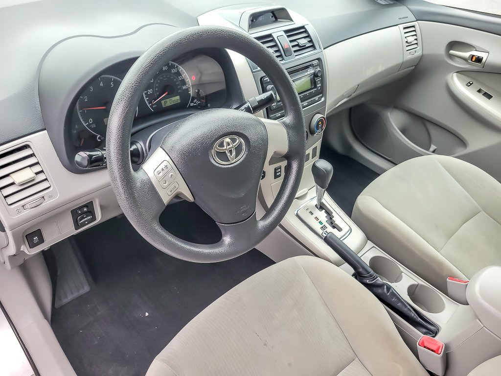 Used 2012 Toyota Corolla LE image 7