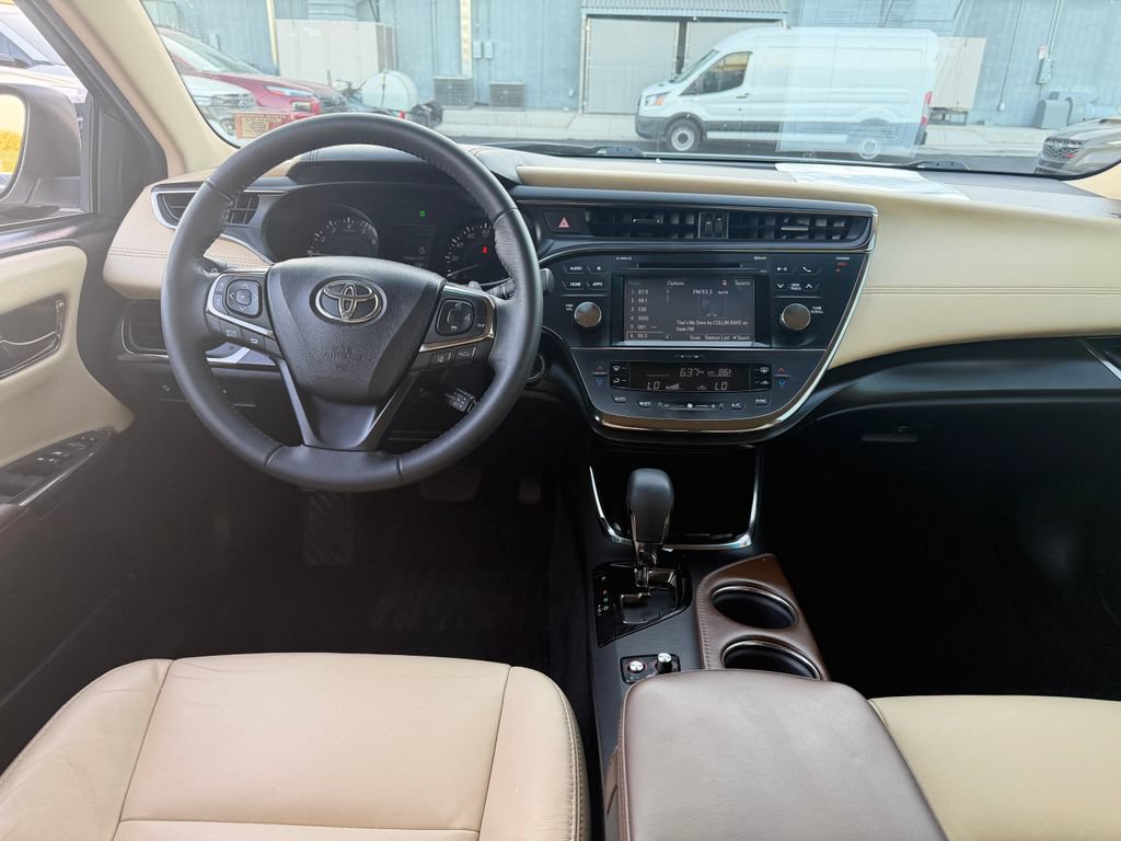 Used 2018 Toyota Avalon XLE w/ Carpet Mat Package FWD image 7