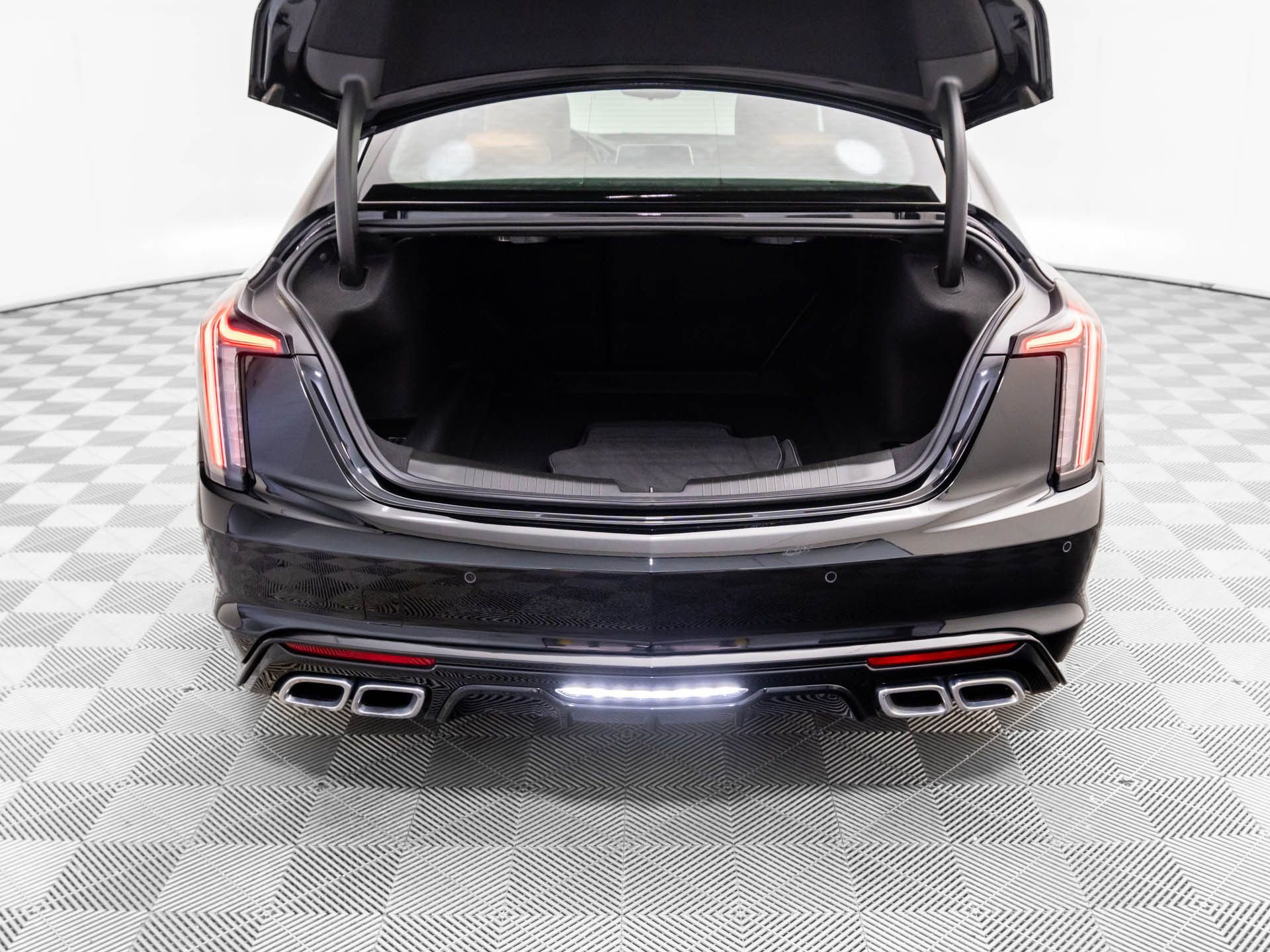 Certified 2024 Cadillac CT5 V w/ Platinum Package image 39