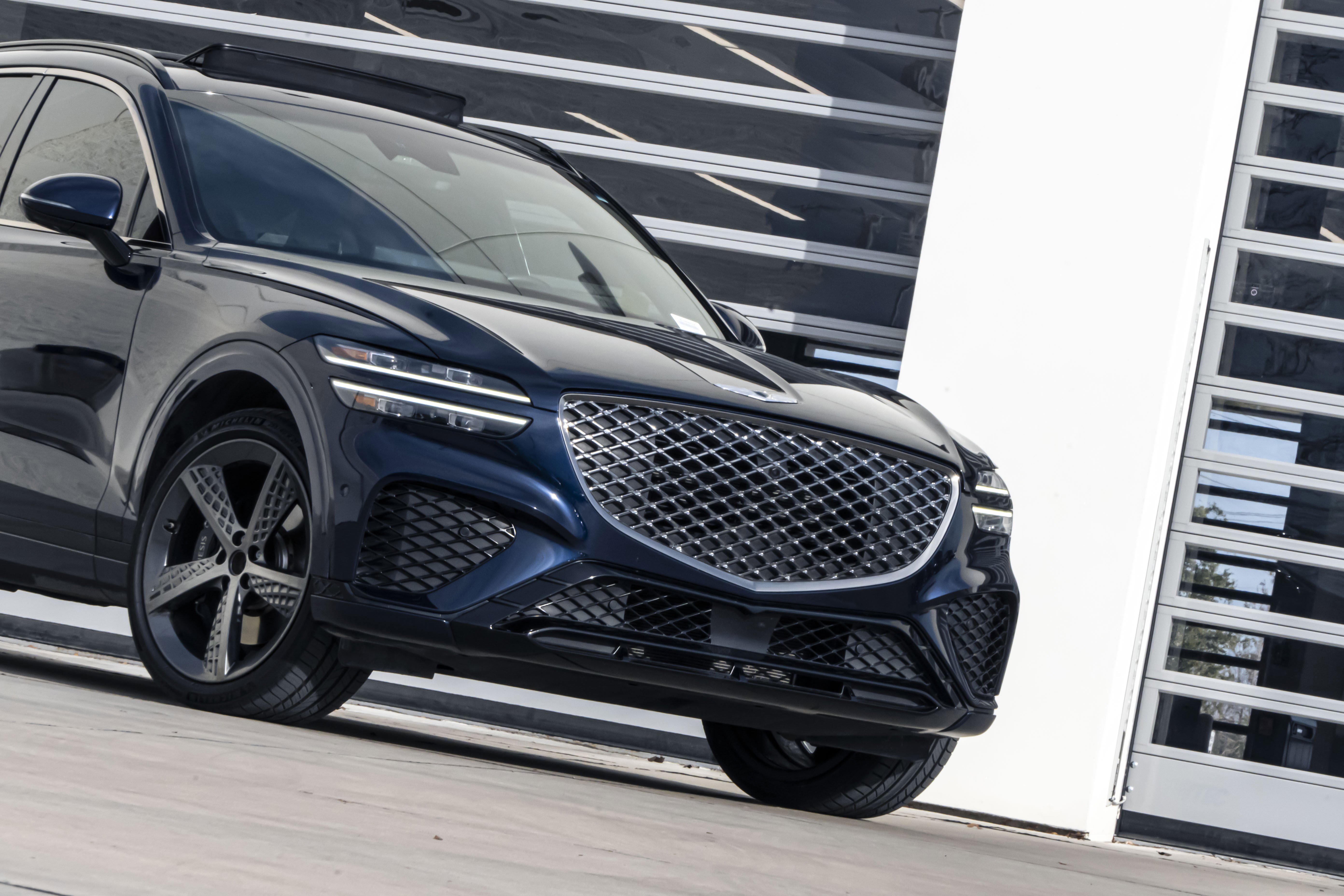 Used 2024 Genesis GV70 3.5T Sport w/ Sport Prestige Package image 5