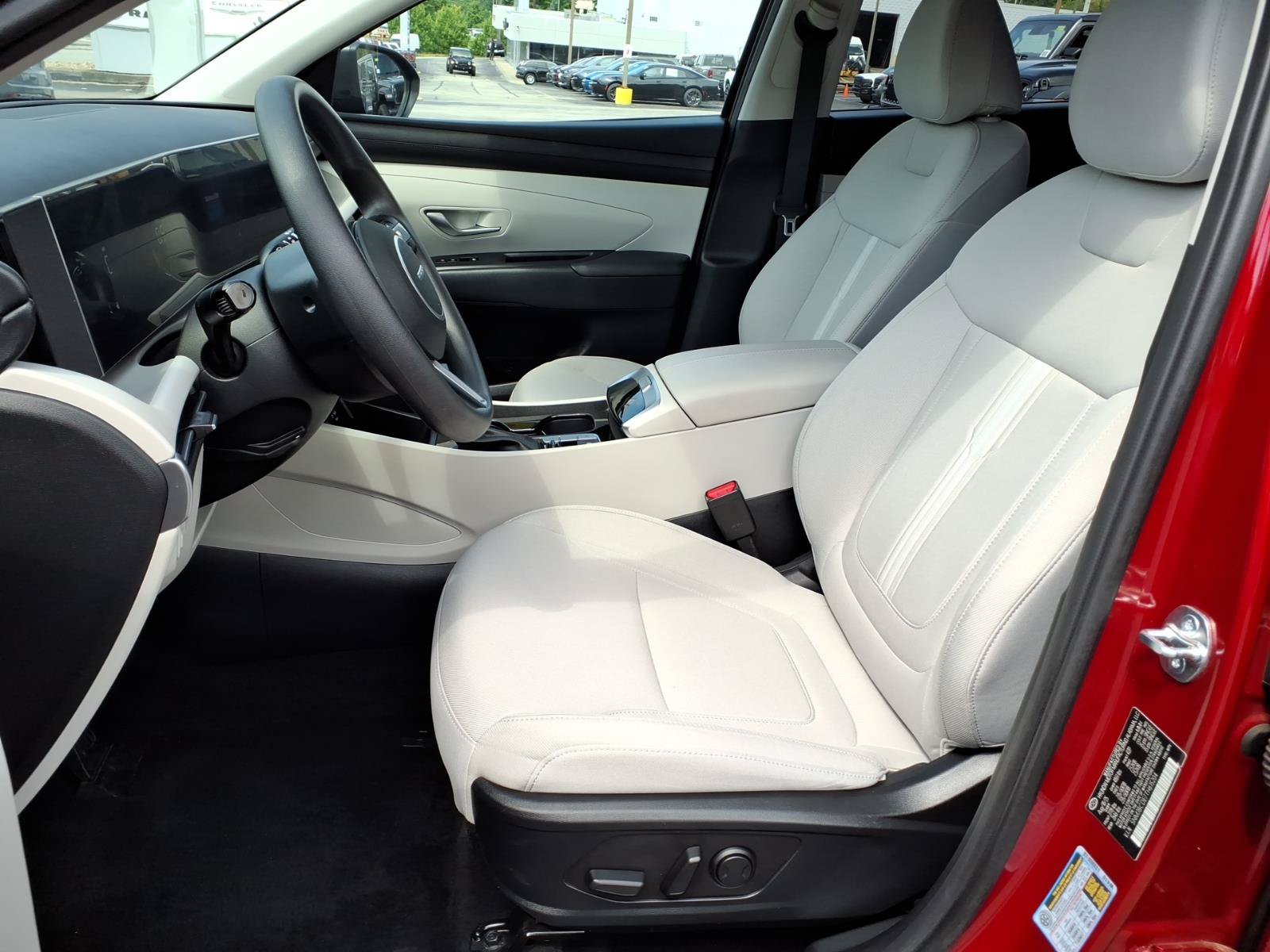 Used 2026 Hyundai Tucson SEL AWD/4WD image 9