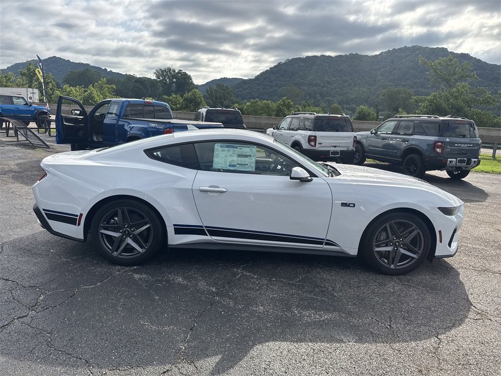 New 2025 Ford Mustang GT Premium image 4