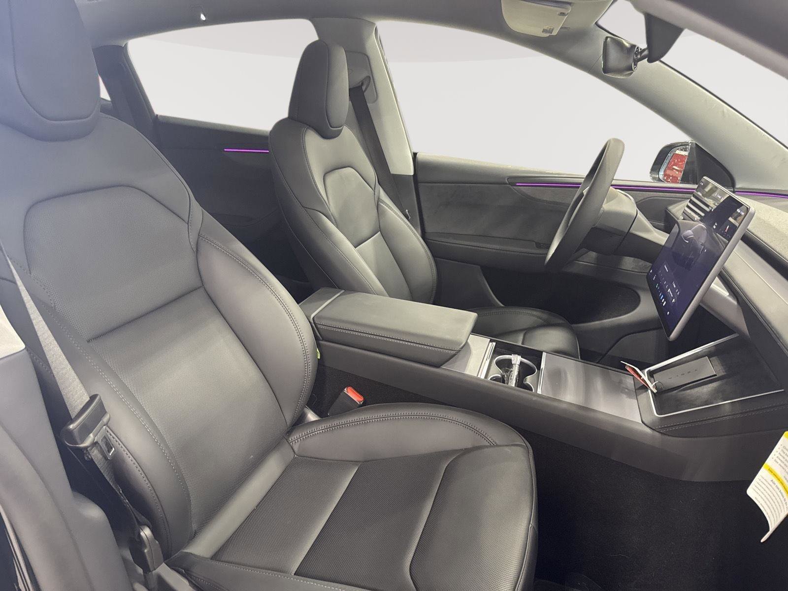 Used 2026 Tesla Model Y AWD image 14