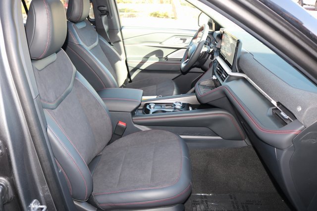 New 2025 Ford Explorer ST image 23