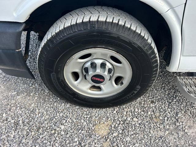 Used 2017 GMC Savana 2500 LS image 37