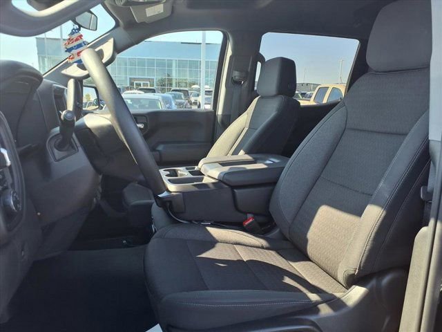 Used 2024 Chevrolet Silverado 1500 Custom Trail Boss w/ LPO, Dark Essentials Package image 11