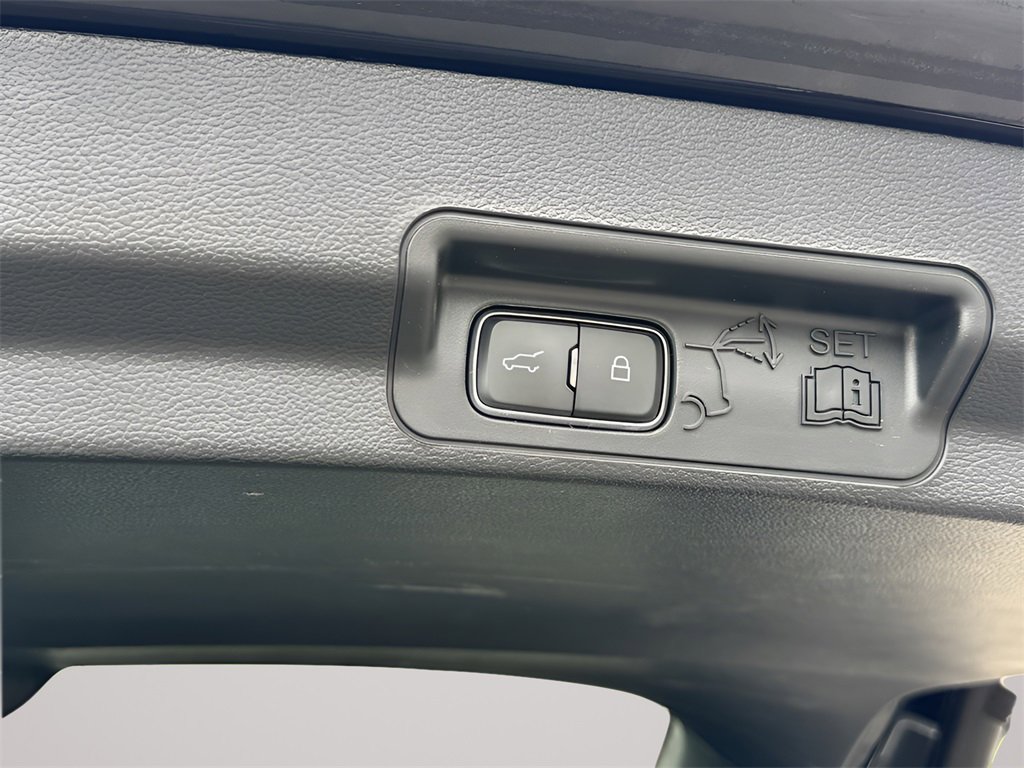 Used 2023 Ford Explorer XLT w/ Equipment Group 202A image 36