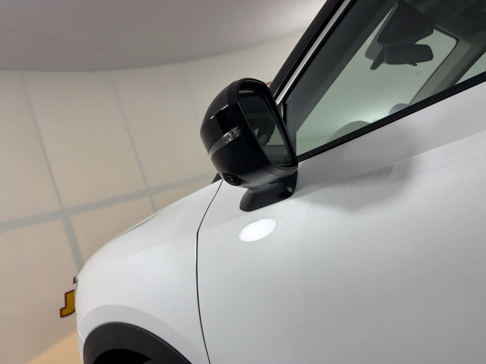 New 2026 Nissan Kicks SR FWD image 13