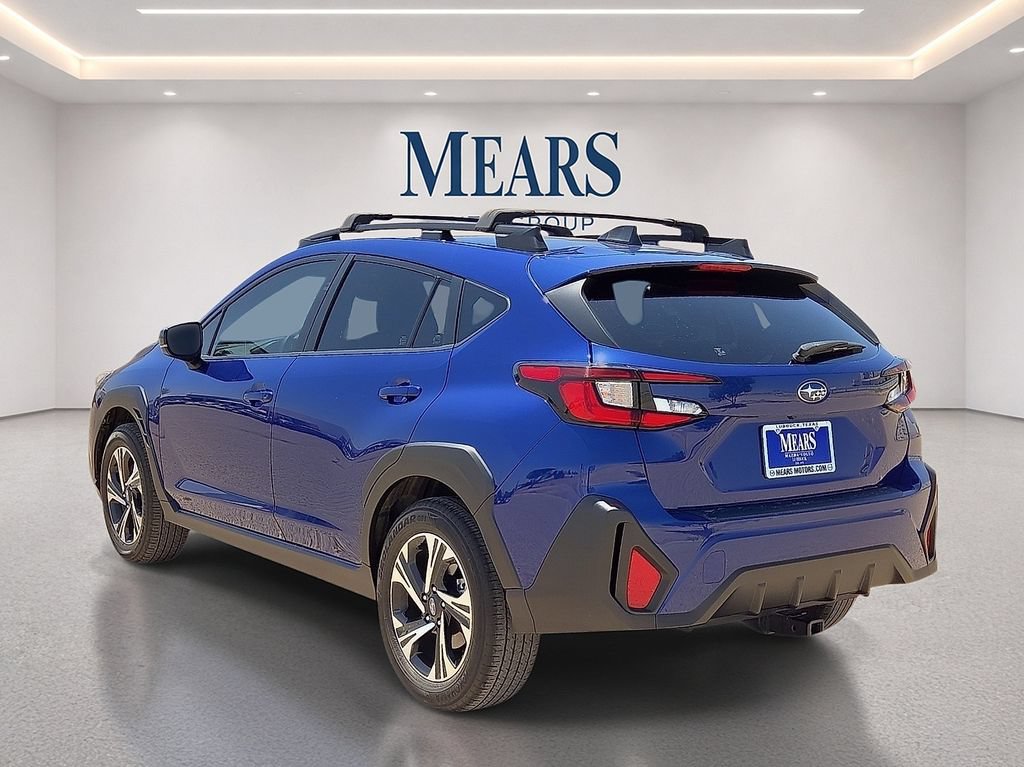 Used 2024 Subaru Crosstrek 2.0i Premium AWD/4WD image 3
