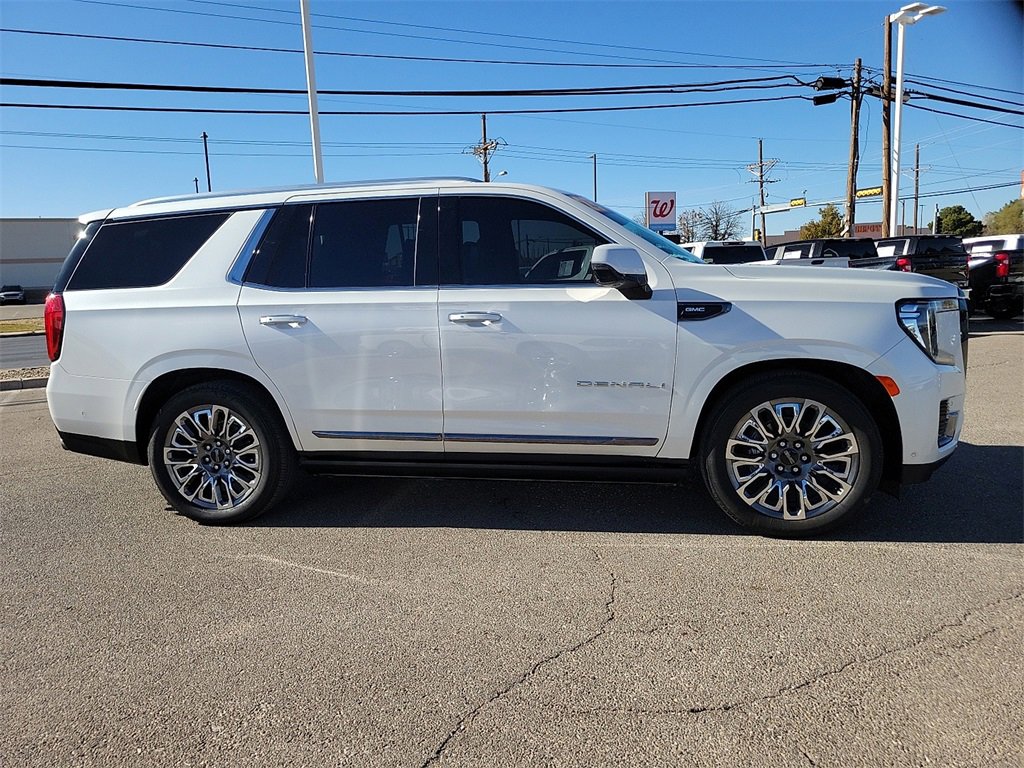 Used 2023 GMC Yukon Denali Ultimate image 12