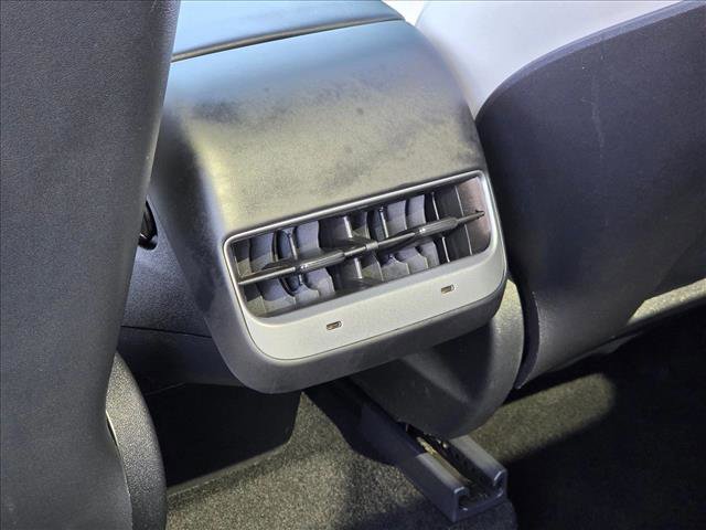 Used 2023 Tesla Model Y Long Range image 16