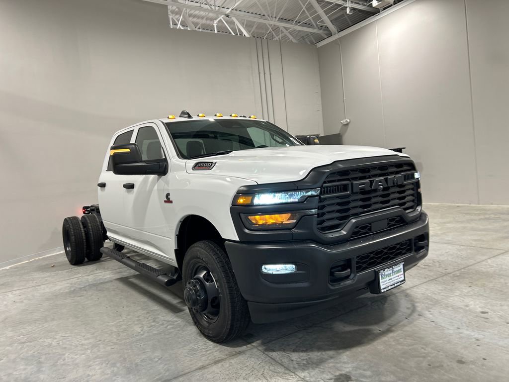 New 2026 RAM 3500 Tradesman image 4