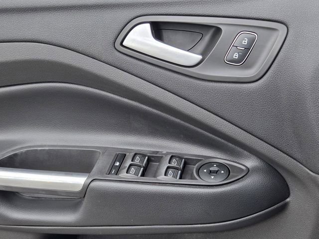 Used 2019 Ford Escape SE image 32