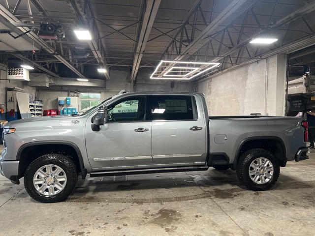 New 2025 Chevrolet Silverado 3500 High Country w/ Z71 Off-Road Package image 2