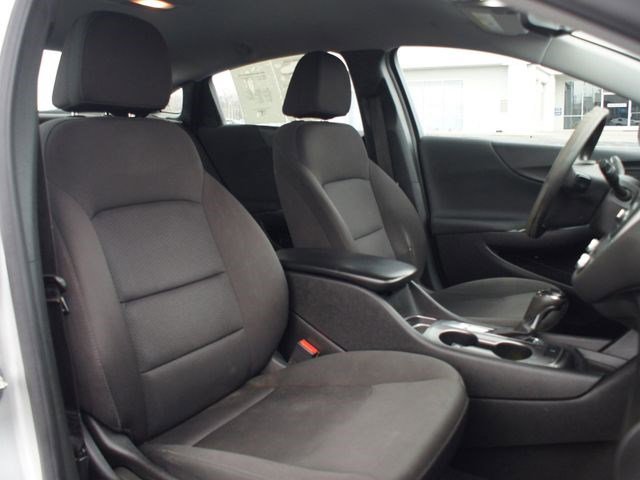 Used 2018 Chevrolet Malibu LS image 15