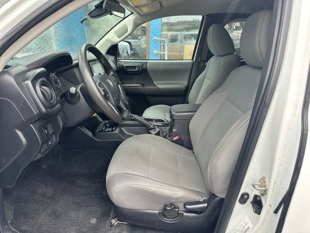 Used 2020 Toyota Tacoma SR5 RWD image 9