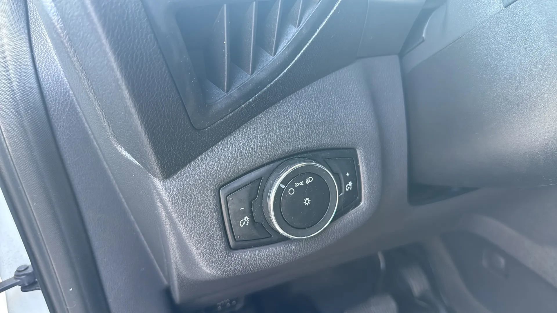 Used 2016 Ford Transit Connect XL FWD image 29