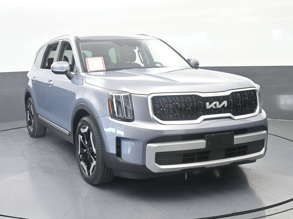 Used 2024 Kia Telluride EX AWD/4WD image 9
