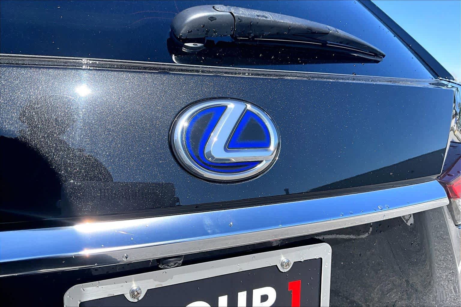 Used 2022 Lexus RX 450hL Luxury w/ Cold Area Package (CT) image 20