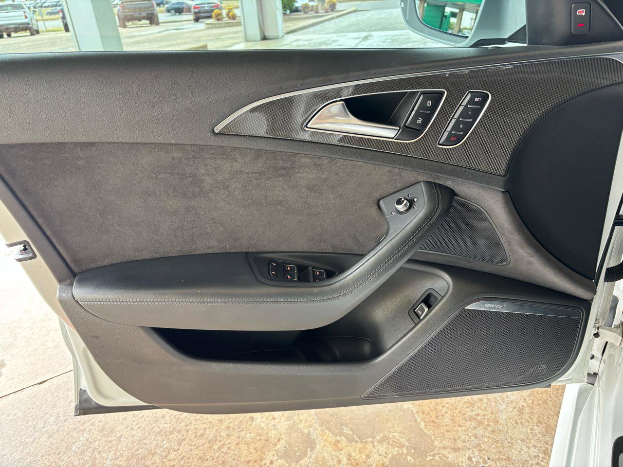 Used 2017 Audi S6 Prestige w/ Prestige Package image 19