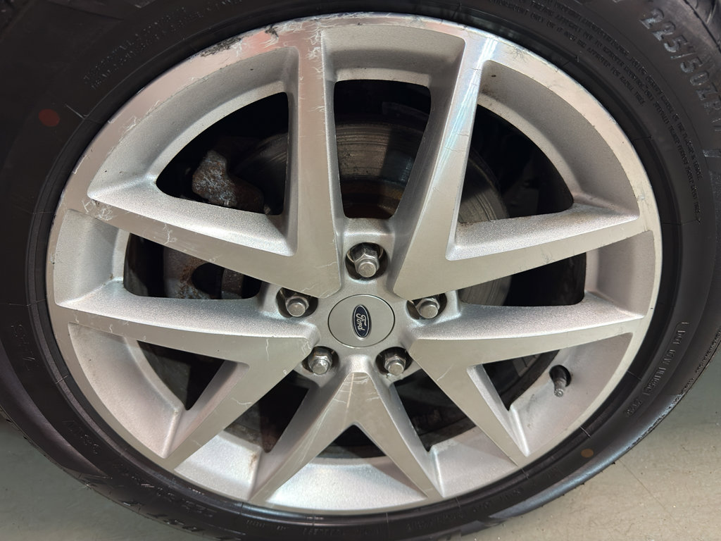 Used 2011 Ford Fusion SEL w/ 302A Rapid Spec Order Code image 33