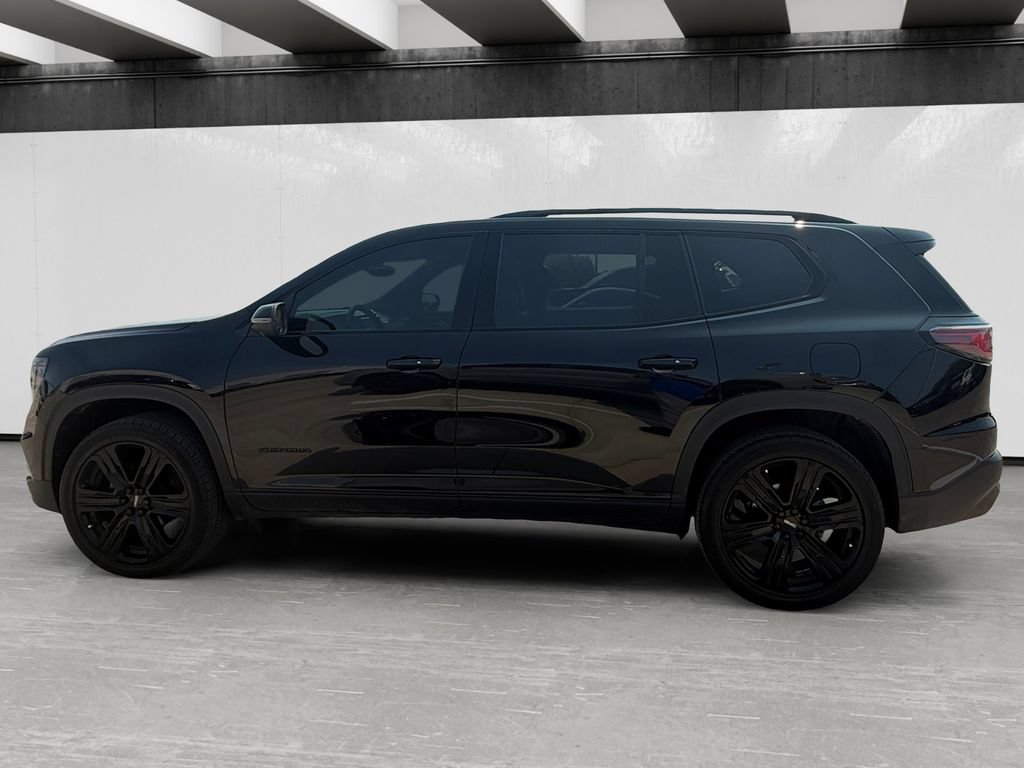 Used 2024 GMC Acadia Elevation w/ Black Edition FWD image 2