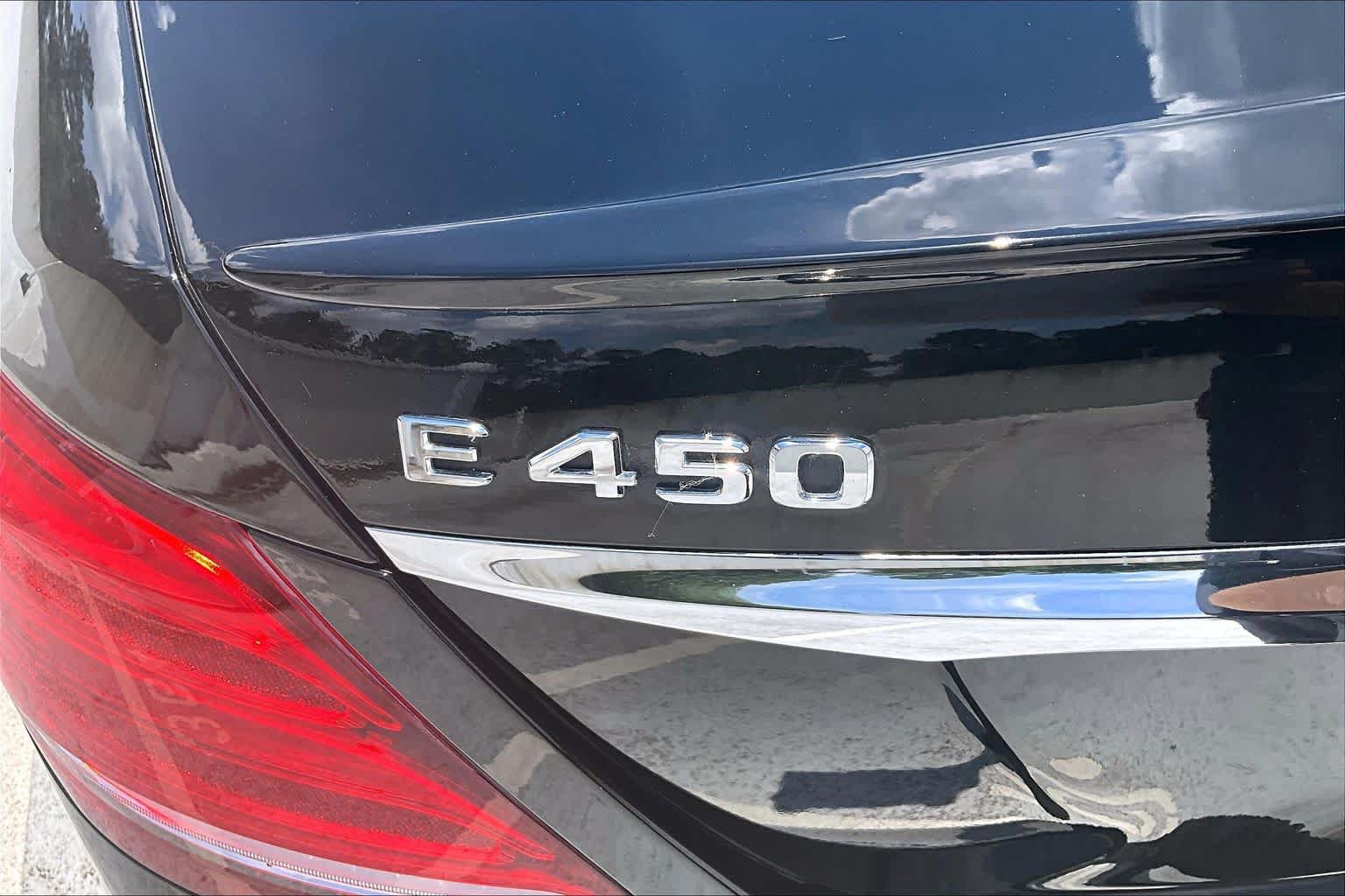 Used 2019 Mercedes-Benz E 450 4MATIC Sedan image 31