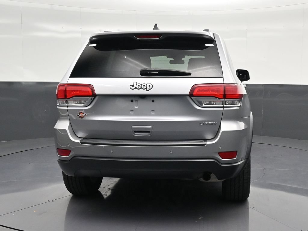 Used 2021 Jeep Grand Cherokee Laredo RWD image 7