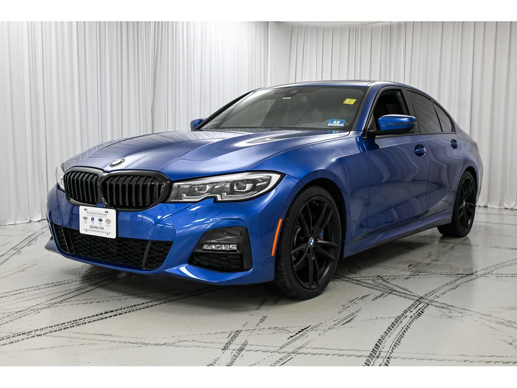 Used 2019 BMW 330i xDrive Sedan w/ M Sport Package AWD/4WD image 4
