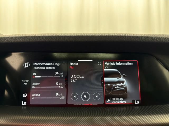 Used 2024 Alfa Romeo Stelvio Veloce AWD/4WD image 16