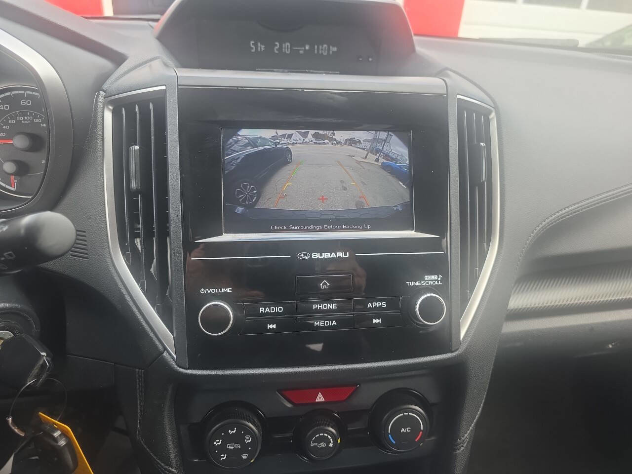 Used 2018 Subaru Crosstrek 2.0i Premium image 11