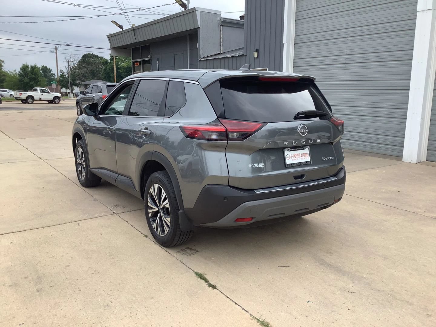 Used 2023 Nissan Rogue SV AWD/4WD image 6