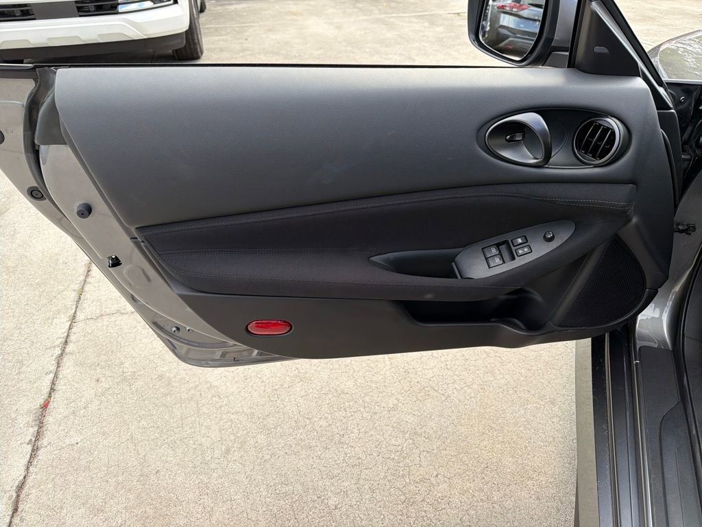Certified 2024 Nissan Z Sport w/ Floor Mat Package image 13