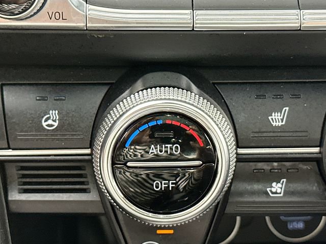 Used 2023 Genesis G70 2.0T w/ Sport Prestige Package image 19
