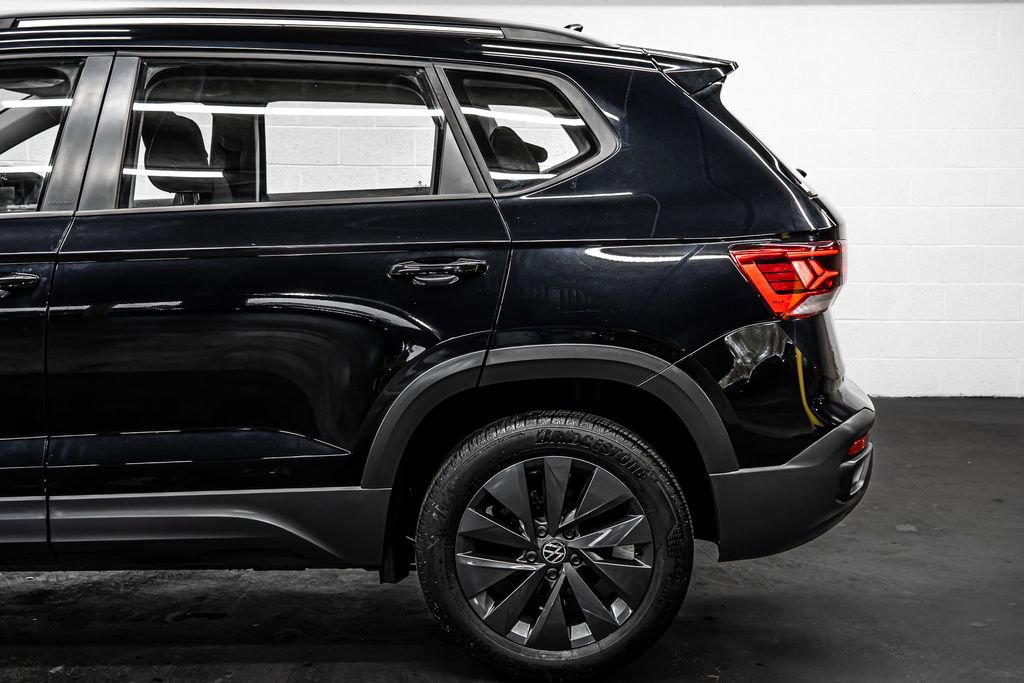 Used 2024 Volkswagen Taos S image 13