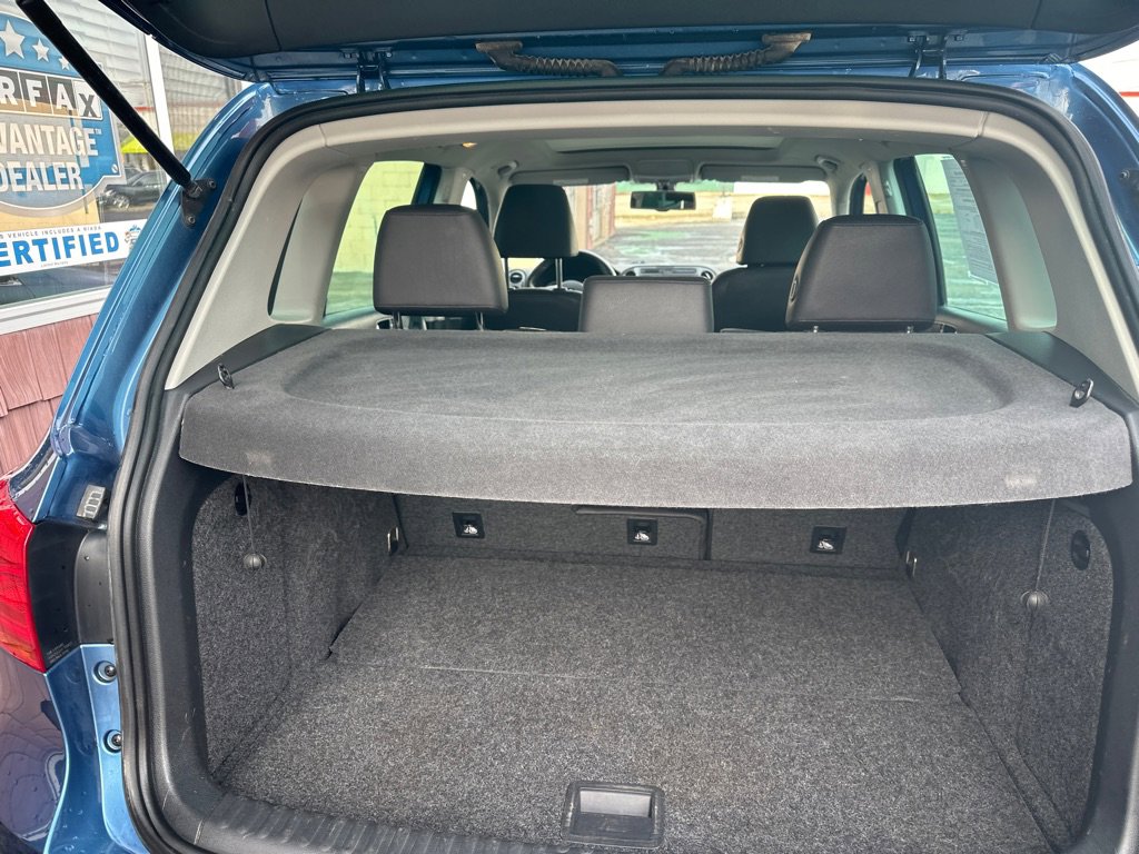 Used 2017 Volkswagen Tiguan Wolfsburg Edition image 17