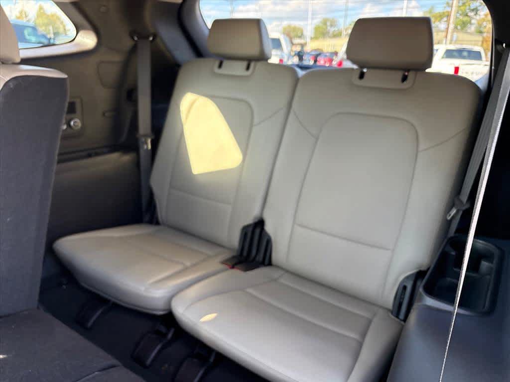 Used 2014 Hyundai Santa Fe GLS FWD image 9