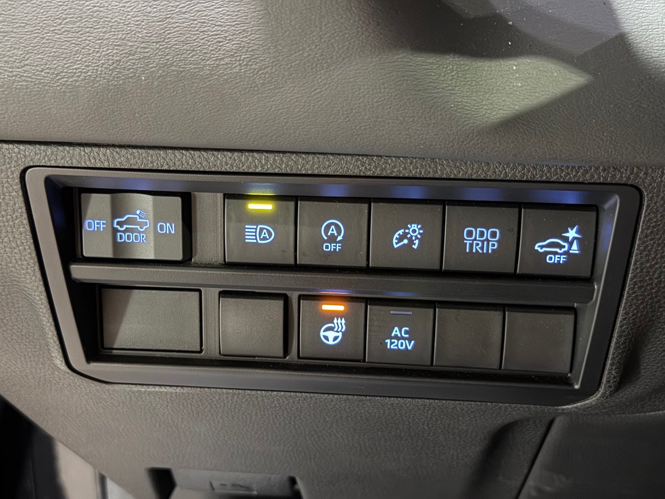 Used 2023 Toyota Tundra Platinum AWD/4WD image 34