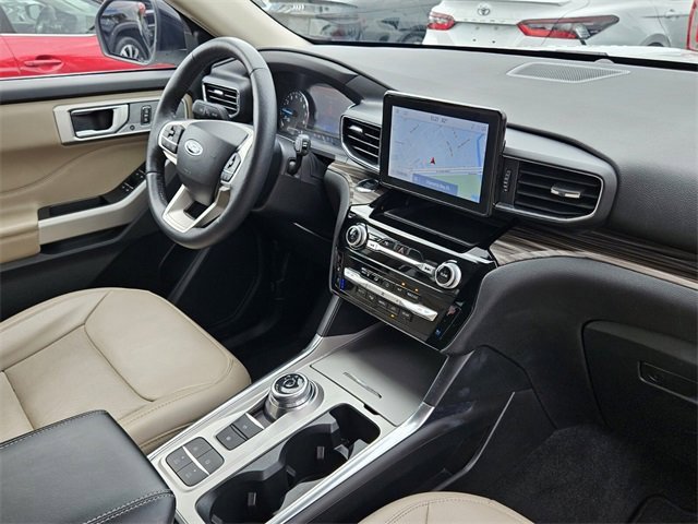 Used 2024 Ford Explorer Limited image 16