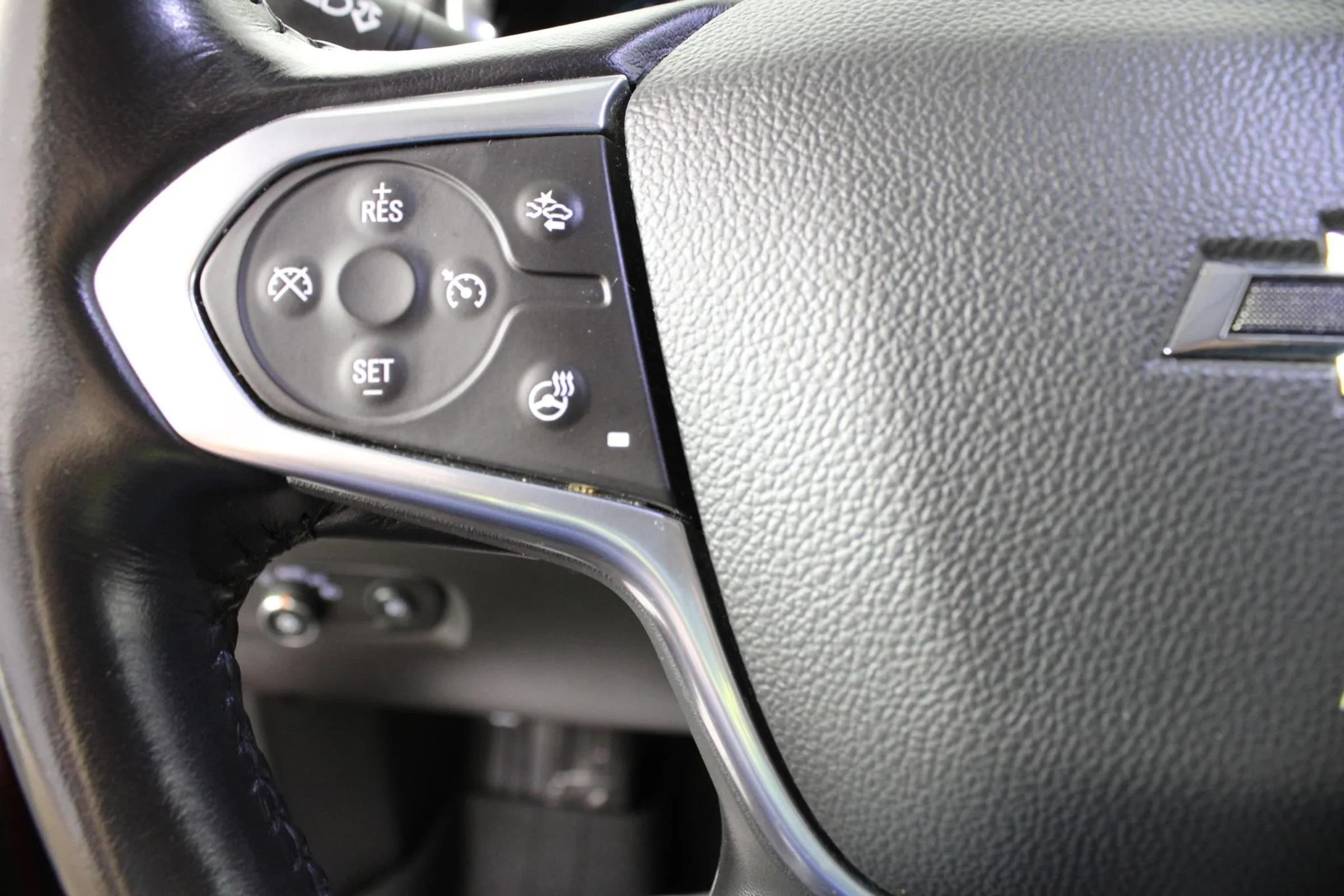 Used 2021 Chevrolet Traverse RS w/ LPO, Floor Liner Package AWD/4WD image 16
