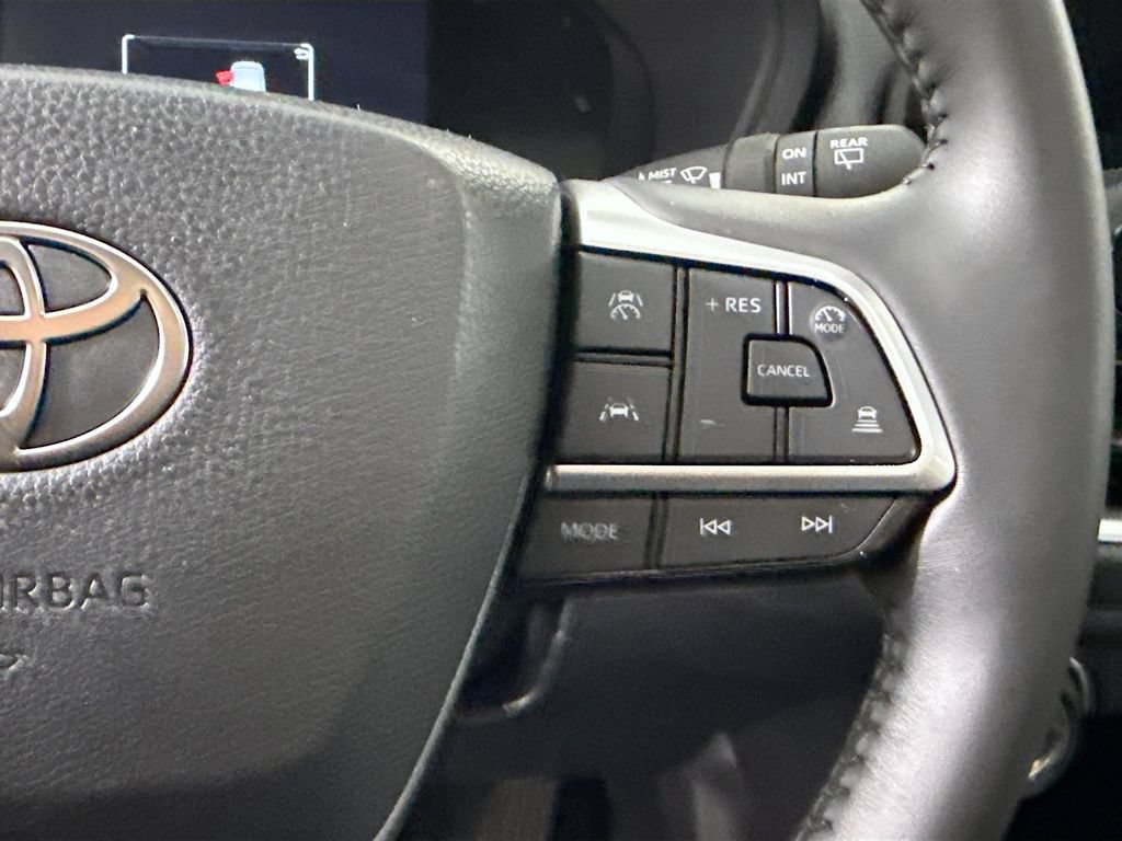 Used 2026 Toyota Grand Highlander FWD image 12