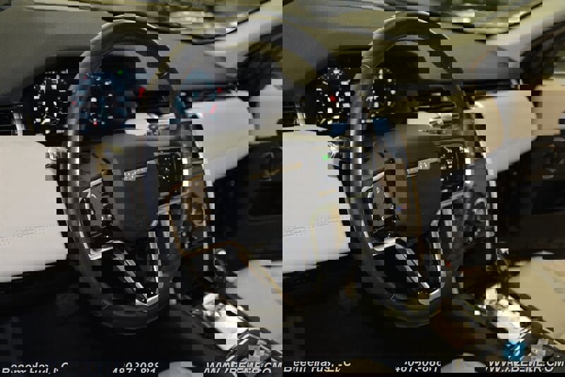 Used 2021 Land Rover Discovery Sport SE R-Dynamic image 28