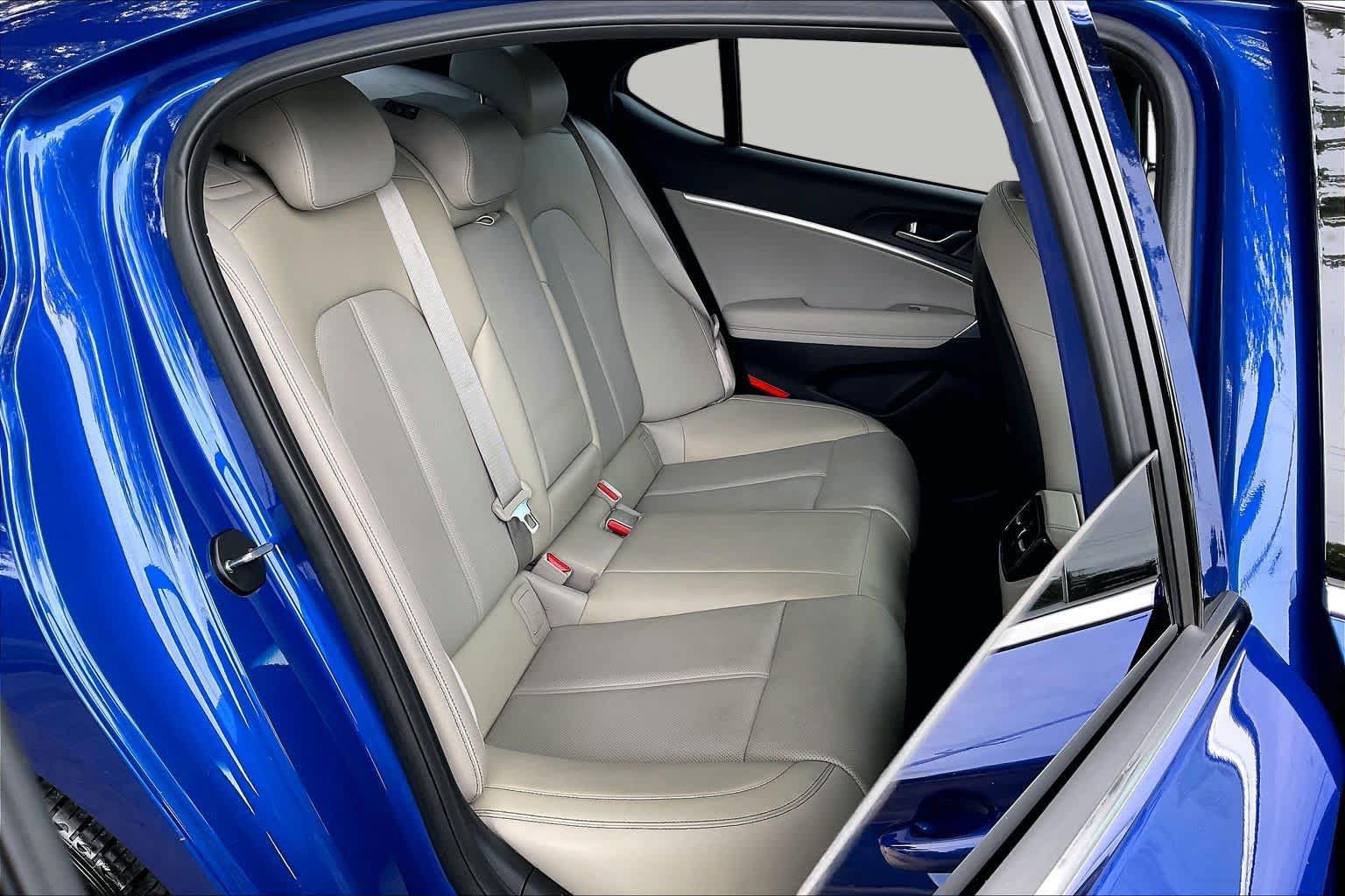Used 2022 Genesis G70 2.0T RWD image 20