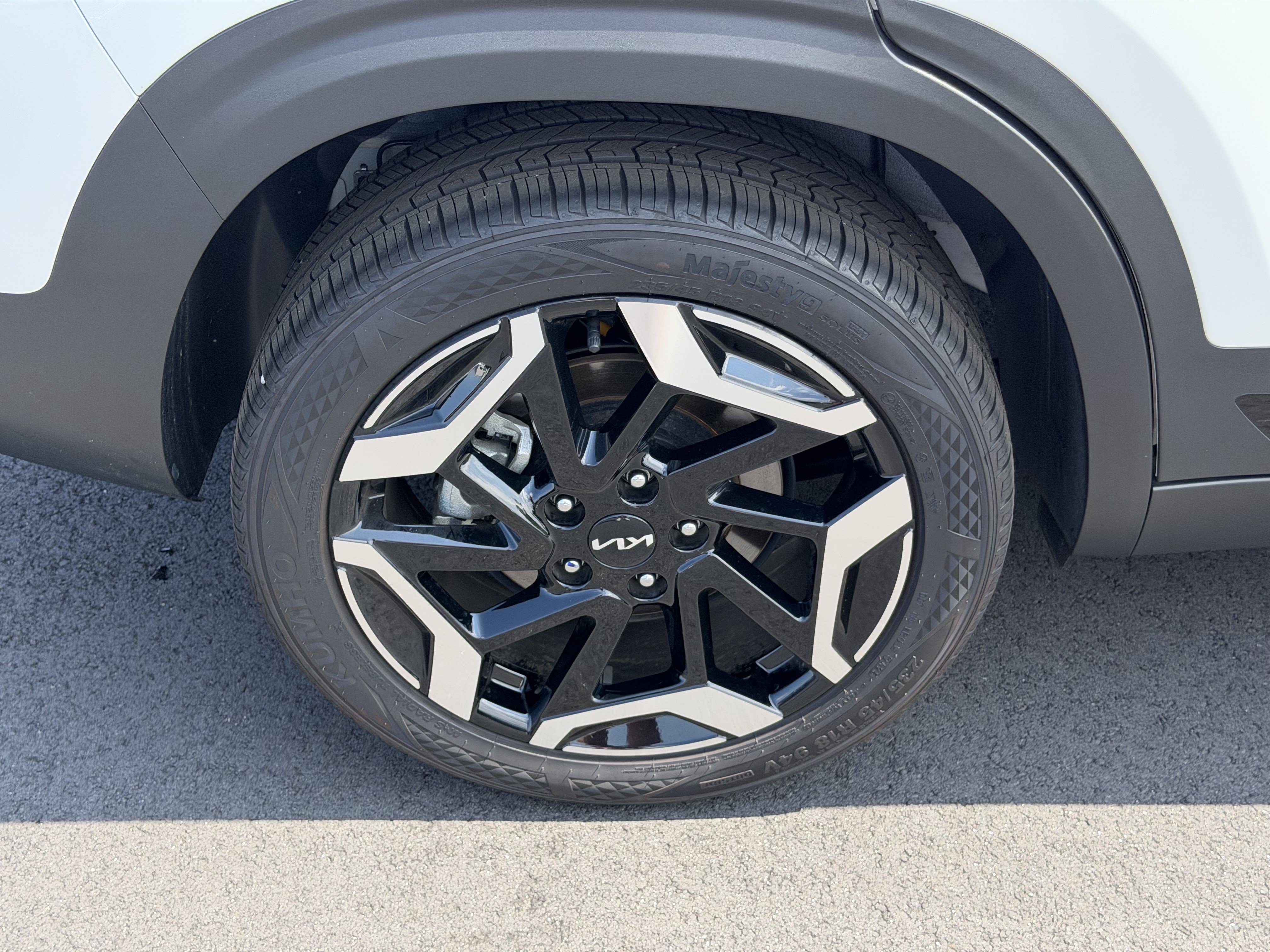 Certified 2026 Kia Seltos SX AWD/4WD image 17