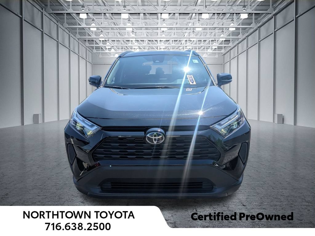 Used 2025 Toyota RAV4 XLE AWD/4WD image 6