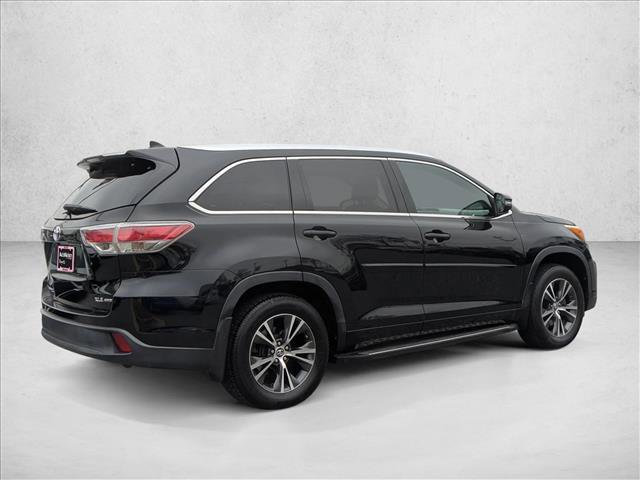 Used 2016 Toyota Highlander XLE image 8