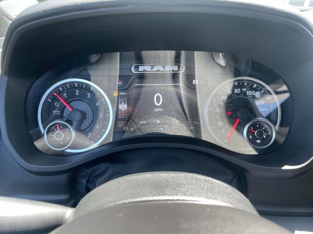 New 2026 RAM 1500 4x4 Crew Cab image 30