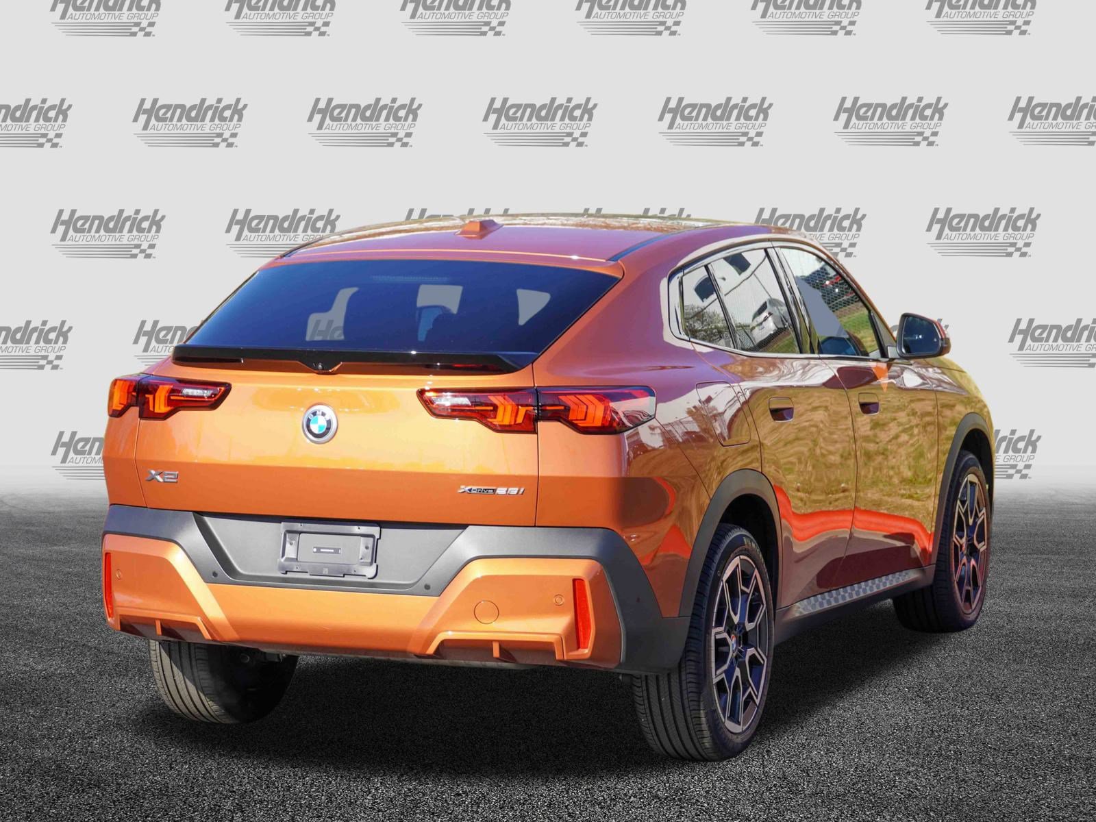 Certified 2025 BMW X2 xDrive28i image 8